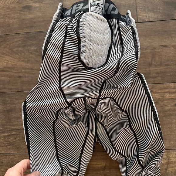 Nike Pro Combat Compression Padding - Picture 3 of 4